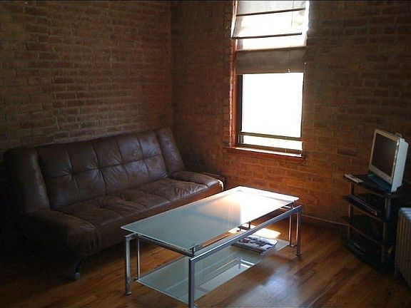 5th image of 2415 33rd St