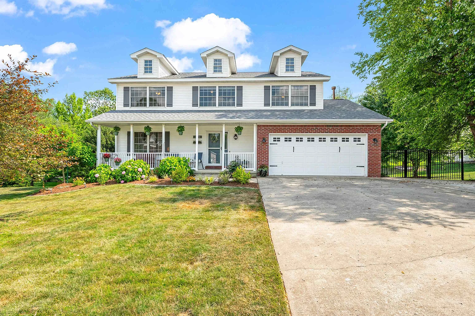 1209 W Dove Cir photo 1
