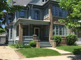 912 Main St, Racine, WI 53403