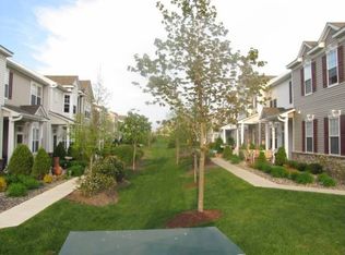 3491 Cherry Ln UNIT B, Woodbury, MN 55129