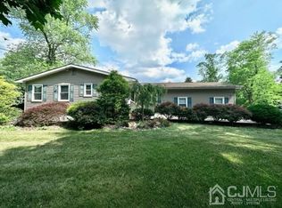 320 Forsgate Dr, Monroe Township, NJ 08831