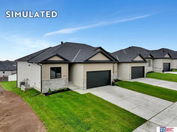 10514 Majestic Ln, Lincoln, NE 68527