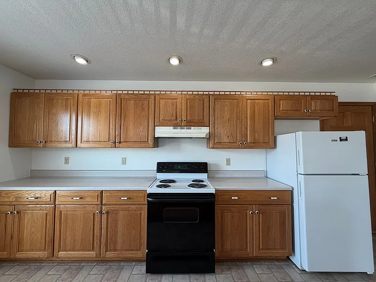 104 Short St — Photo 4