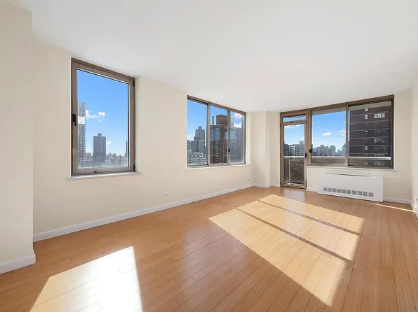200 E 89th St APT 17G, New York, NY 10128
