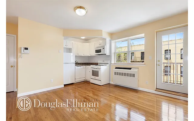 Rented by Douglas Elliman | media 23