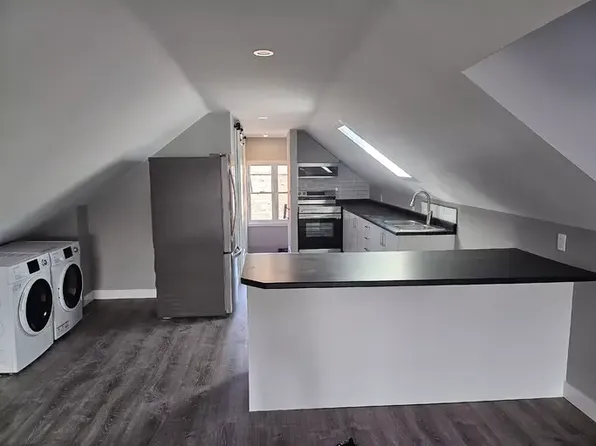 39 Mississaga St W #3, Orillia, ON L3V 3A5