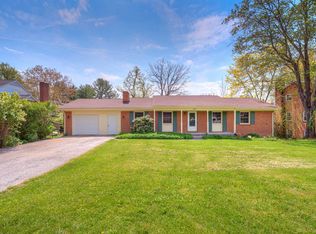 507 Stonegate Dr, Blacksburg, VA 24060