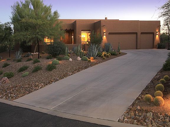 2nd image of 2425 W Dry Canyon Pl