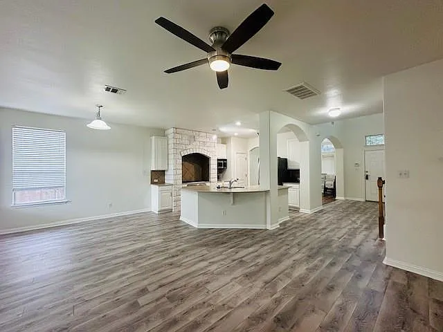 18501 Blue Pond Dr — Photo 7