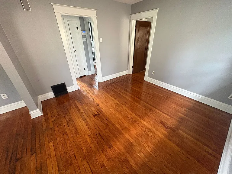 13 N Hartnett Ave — Photo 3