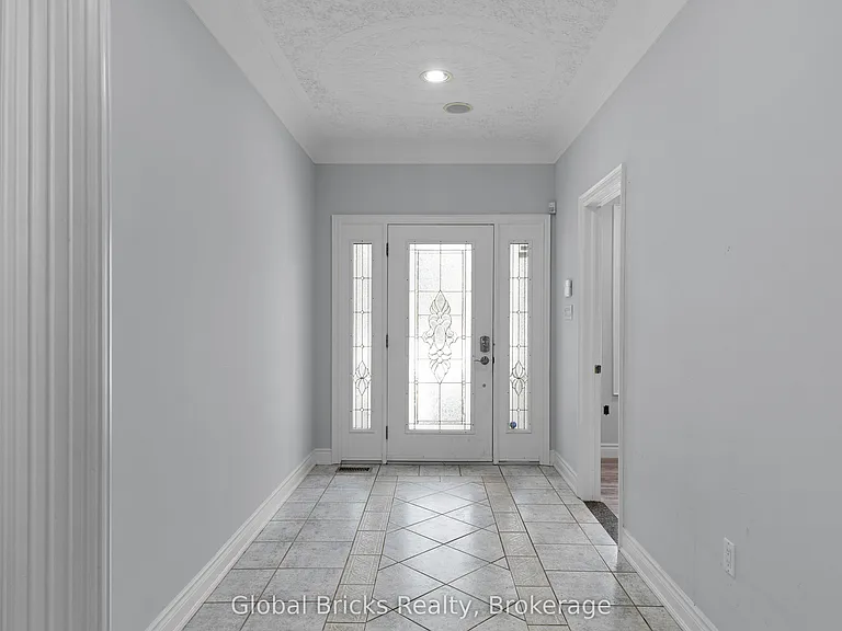 14 Fisher Dr — Photo 4