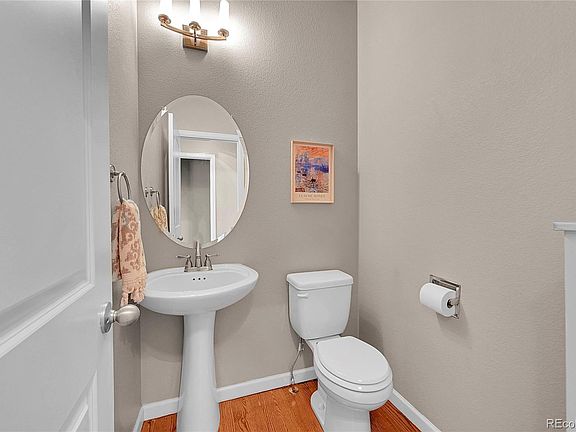 3rd image of 14890 Mariposa Court