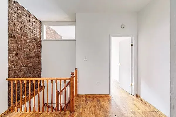 Rented by Emerson Realty NY LLC | media 3