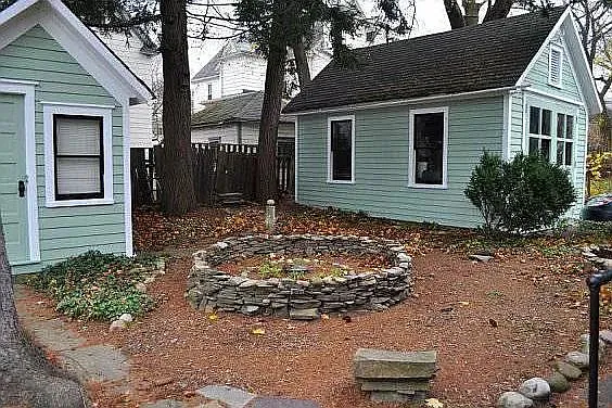 36 Chestnut St — Photo 9