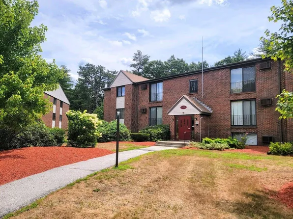 50L English Village Road #104, Manchester, NH 03102