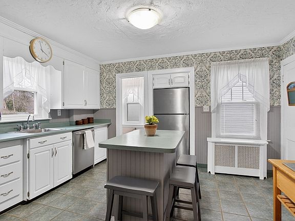 5th image of 51 Brantwood Rd