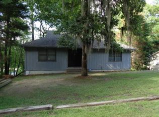 108 Pinckney Rd, Santee, SC 29142