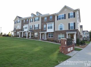 6010 Kentworth Dr, Holly Springs, NC 27540