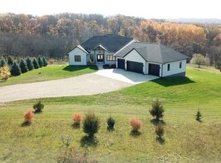 4361 Park Ridge Rd, Dodgeville, WI 53533