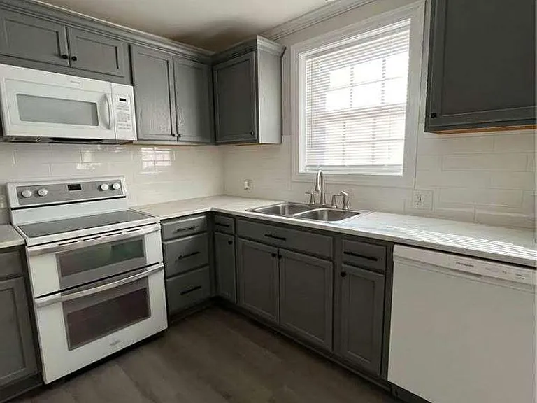2143 Shrimp St — Photo 7