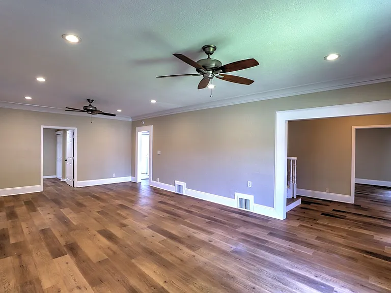 811 E Chapman Ave — Photo 5