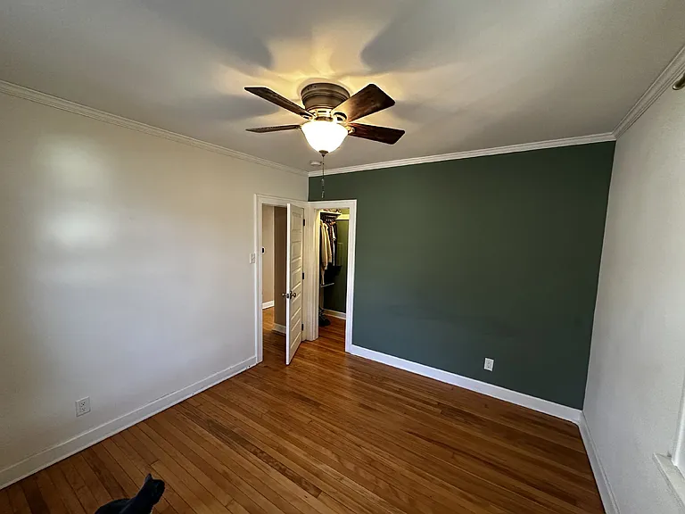 325 Sumner St — Photo 15