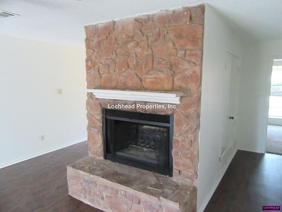 3rd image of 1012 Birchwood Dr