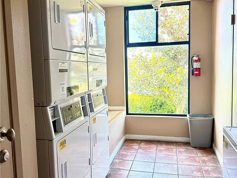 7826 Topanga Canyon Blvd #109 — Photo 17