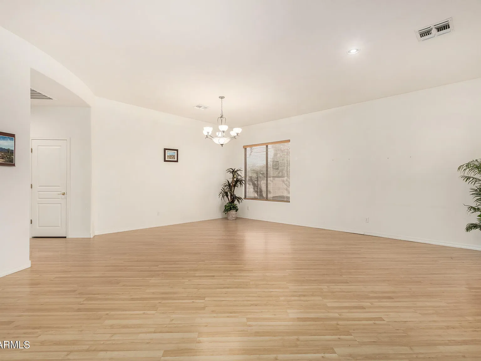 4 bed, 3.0 bath, $3,600 — Photo 3