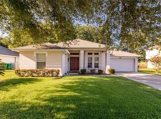 1068 Vanderbilt Dr, Eustis, FL 32726