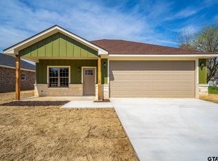 123 Calvert Ln, Gilmer, TX 75645