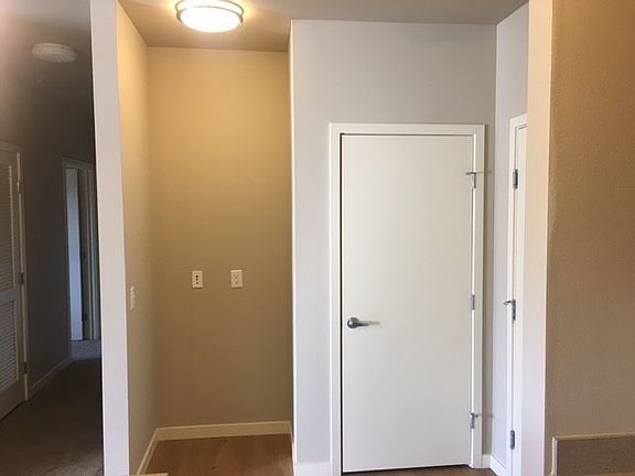3rd image of 944 Discovery Cir NE Unit 215