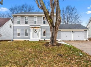 9214 W 116th Ter, Overland Park, KS 66210