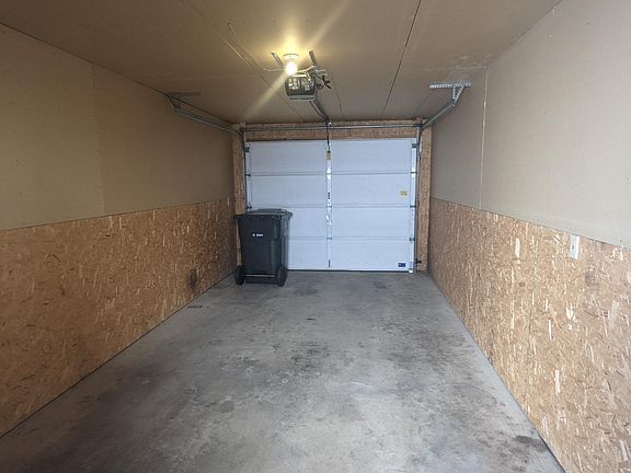 5th image of 216 Quinella St APT B