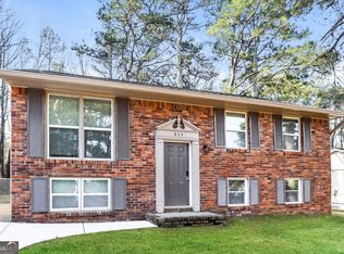 833 Brian Ln, Forest Park, GA 30297