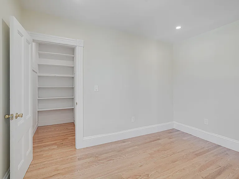 11 Willow Ave #2 — Photo 12