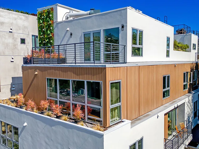 1236 Fairfax Ave #5 — Photo 2
