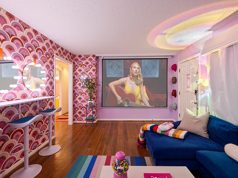 6325 Covecreek Dr — Photo 3