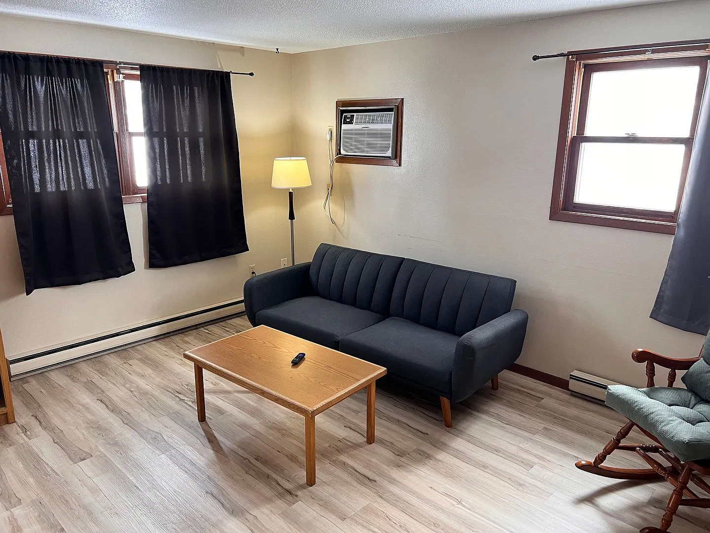 910 Britton — Photo 4