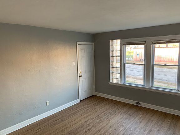 2nd image of 4958-4960 Kemper Ave