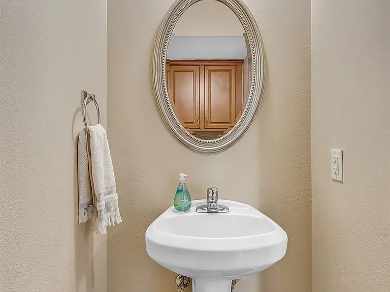 305 Holleman Dr E #1506 — Photo 9