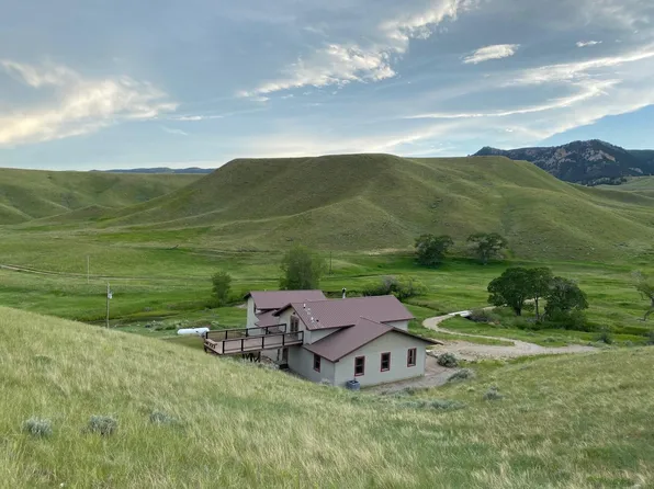 190 Little Crazy Woman Rd, Buffalo, WY 82834