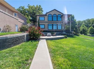 389 Southbeach Blvd, Sunrise Beach, MO 65079