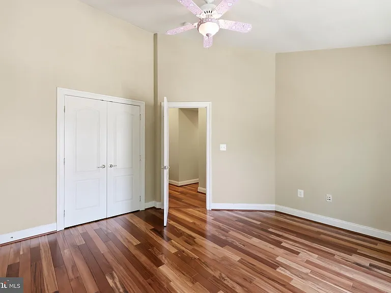 6403 Velliety Ln — Photo 45