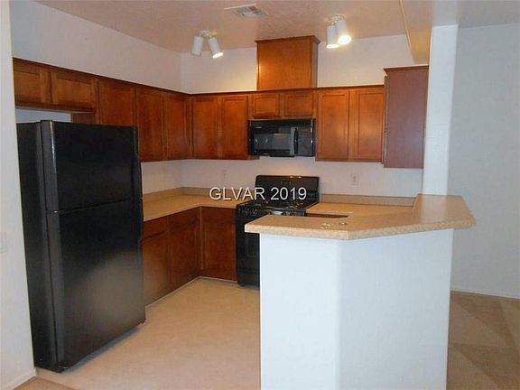 3rd image of 6868 Sky Pointe Dr Unit 2053