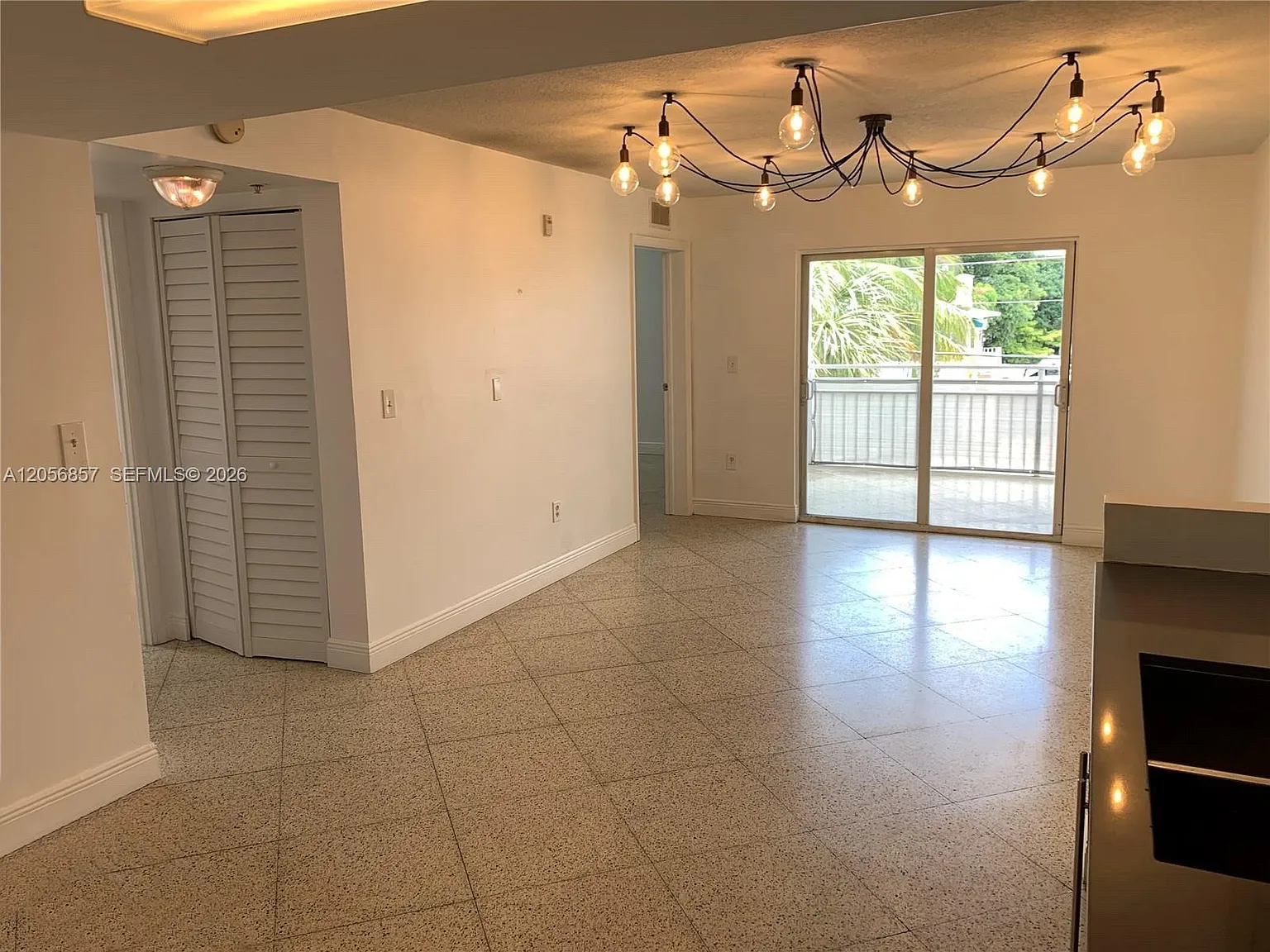 Galiano Condo — Photo 3