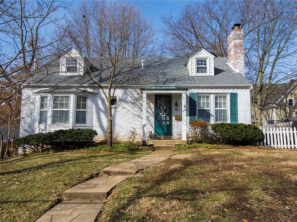 2nd image of 809 Crofton Ave