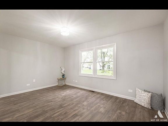 5th image of 893 Colony Lake Dr #893