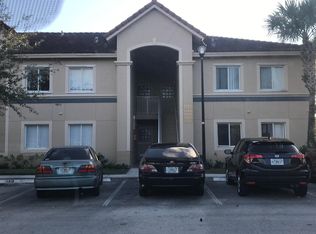 1095 Golden Lakes Blvd, West Palm Beach, FL 33411