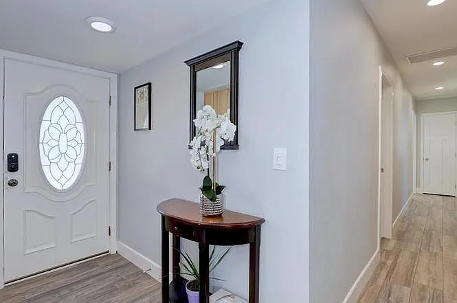 11241 Cherry St — Photo 4